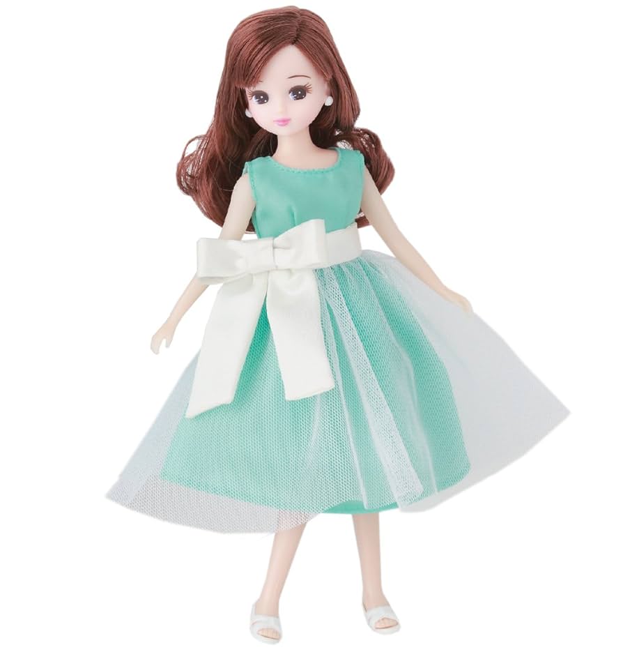 Takara Tomy - 【新品】VERYコラボ  コーディネートリカちゃん  2セット Amazon.co.jp: リカちゃん ドール VERYコラボ コーディネート